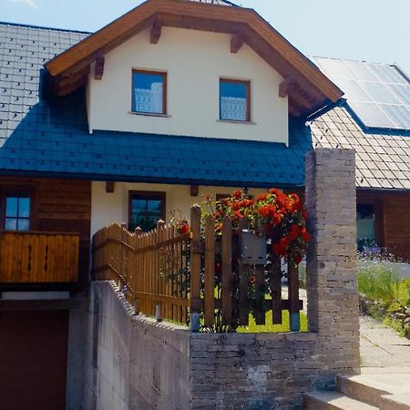 Al Sentiero Di Charly Bed & Breakfast Tarvisio Eksteriør bilde
