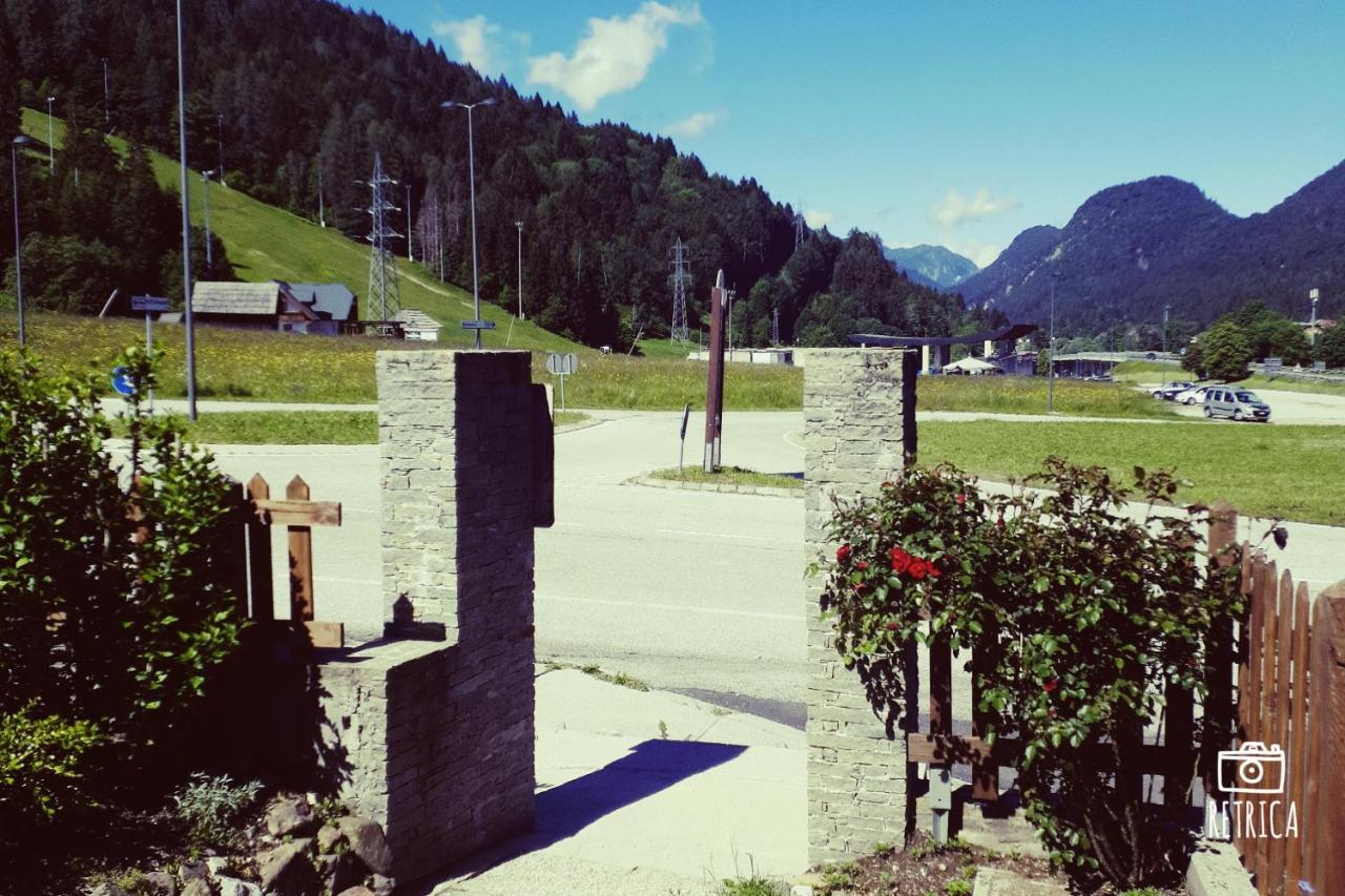 Al Sentiero Di Charly Bed & Breakfast Tarvisio Eksteriør bilde