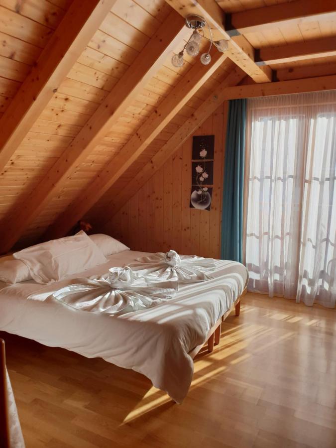 Al Sentiero Di Charly Bed & Breakfast Tarvisio Eksteriør bilde